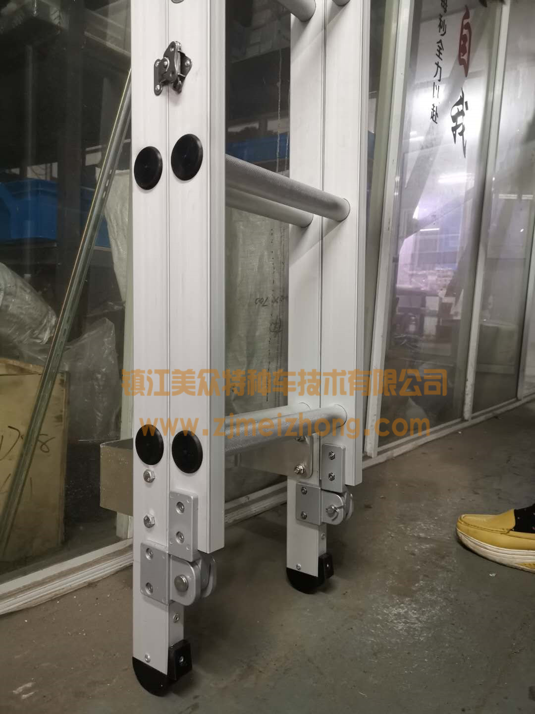 �p��������